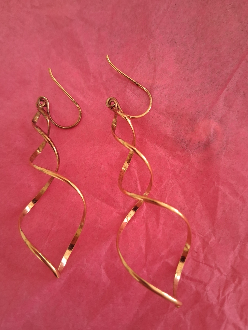 14 K Vintage Gold Twisted Drop Earrings - Elegant Women's Jewelry - Picture 2 of 10